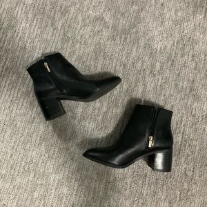 Vince camuto booties